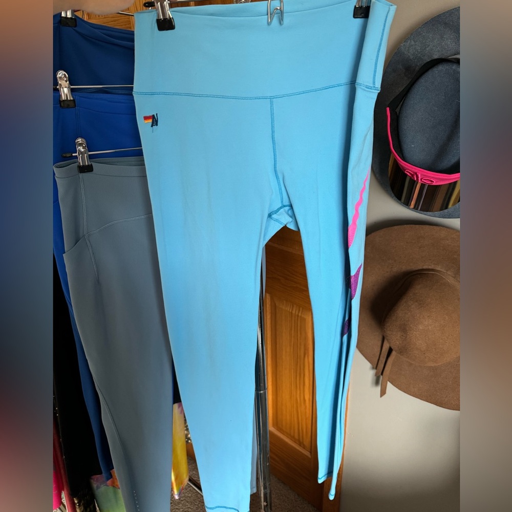 Aviator Nation baby blue bolt leggings Size L